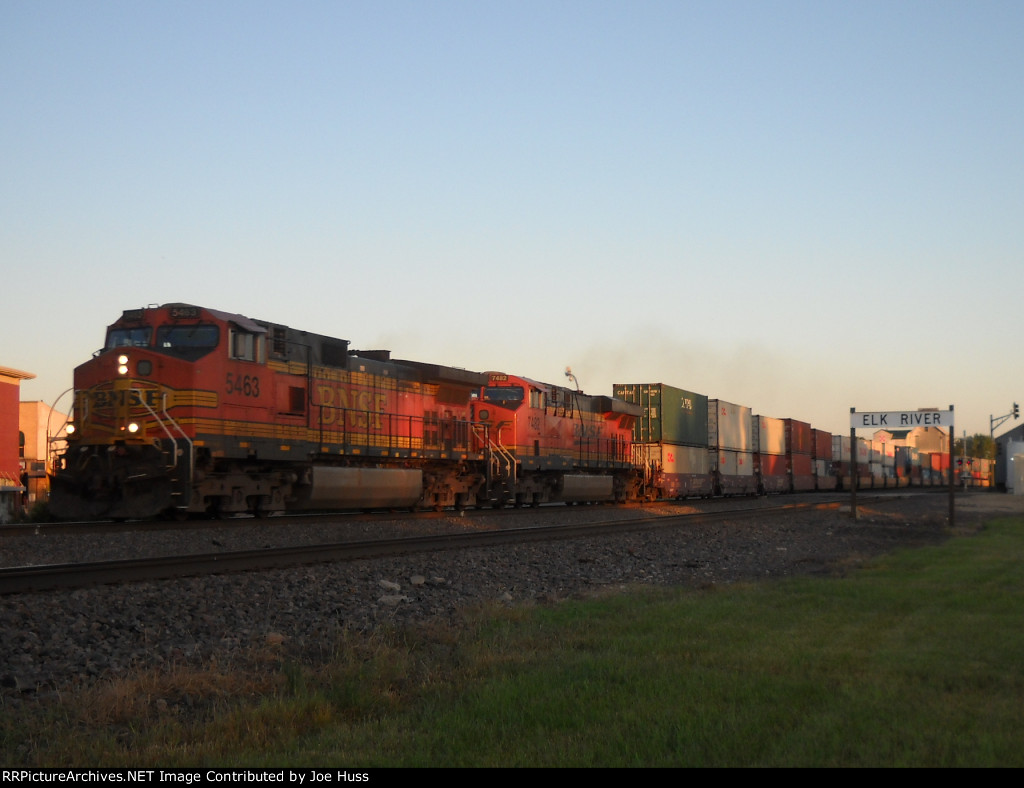 BNSF 5463 East